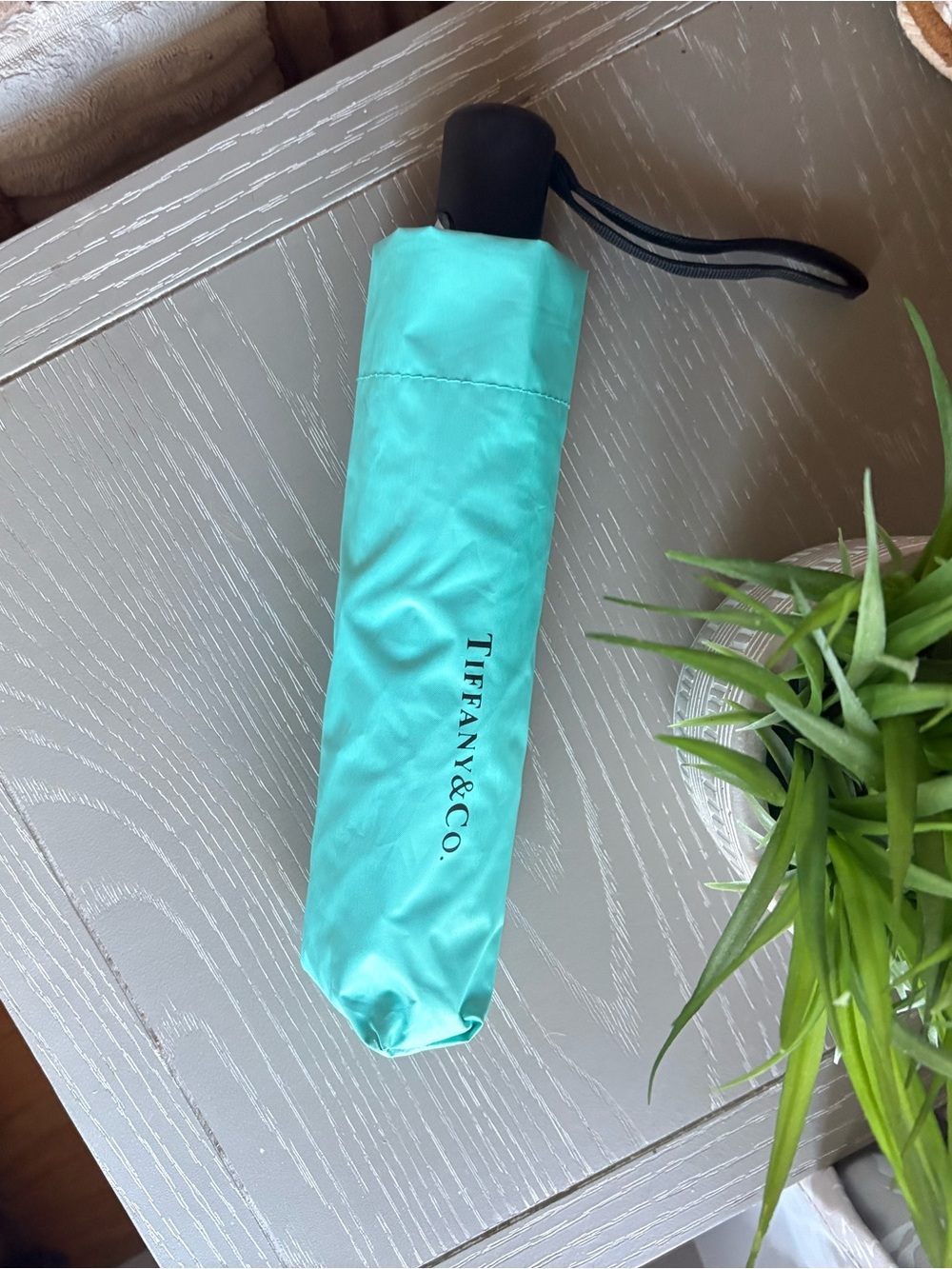 FASHION Women’s Compact Umbrella in Signature Blue
